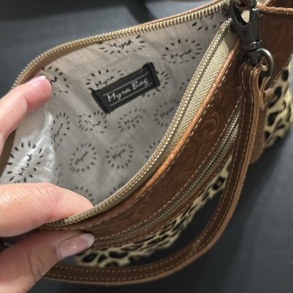 MYRA CLUTCH
Brown and Leopard Print Women's Clutch - Picture 4 of 5